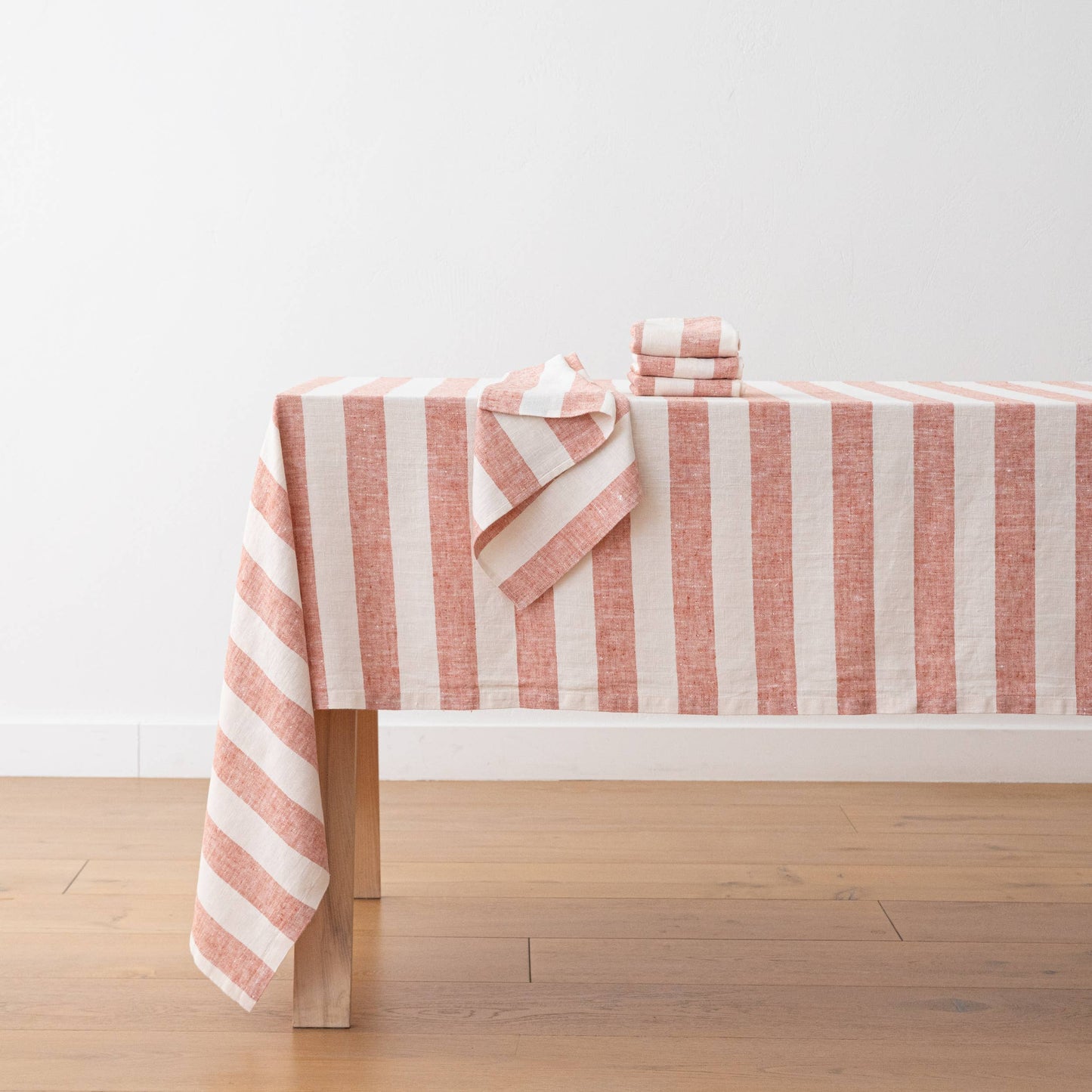 Linen Tablecloth - Brick/White Philippe