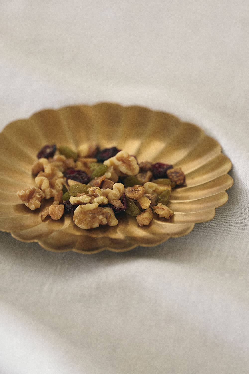 Medium Brass Petal Tray
