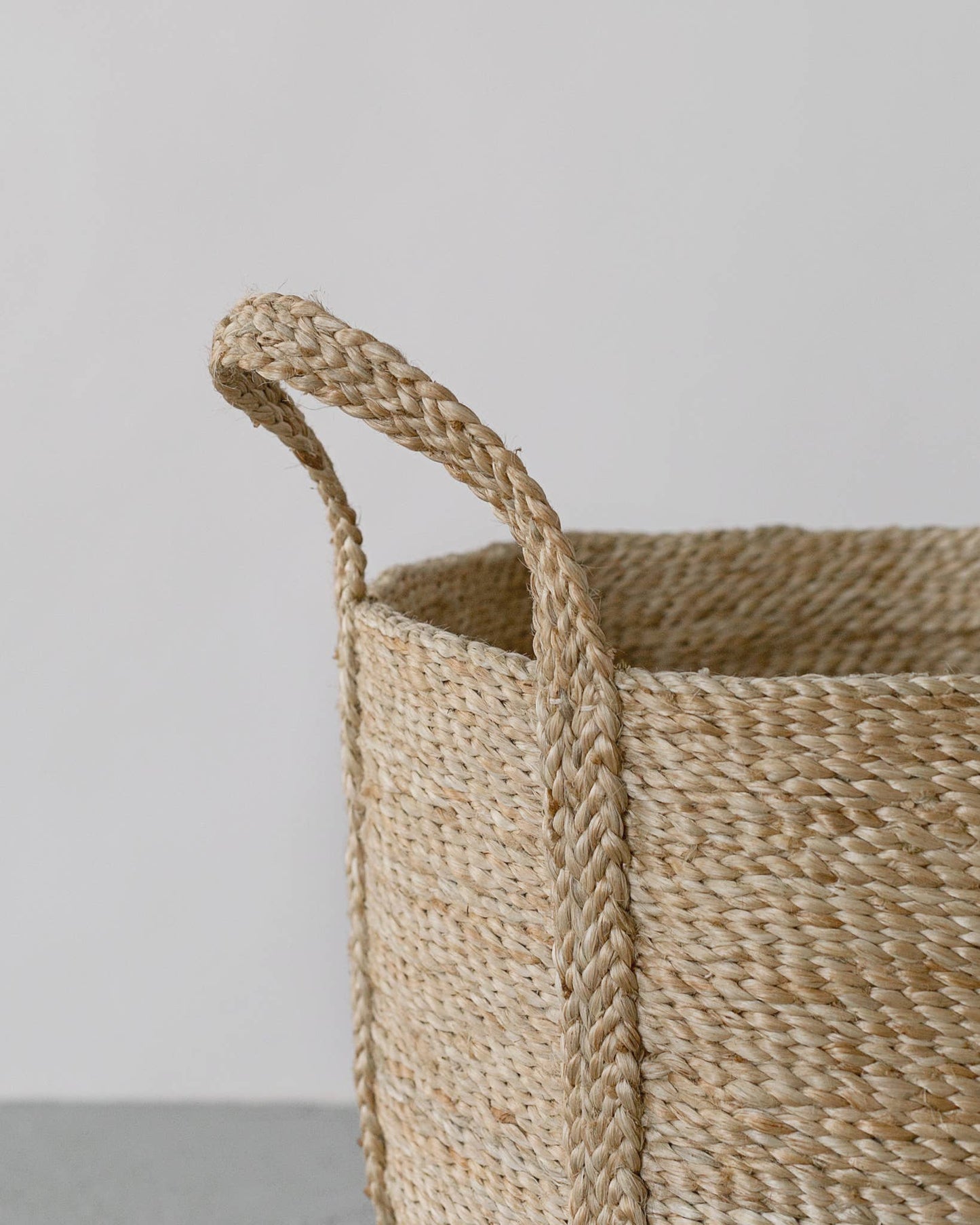 Round Laundry Basket - jute
