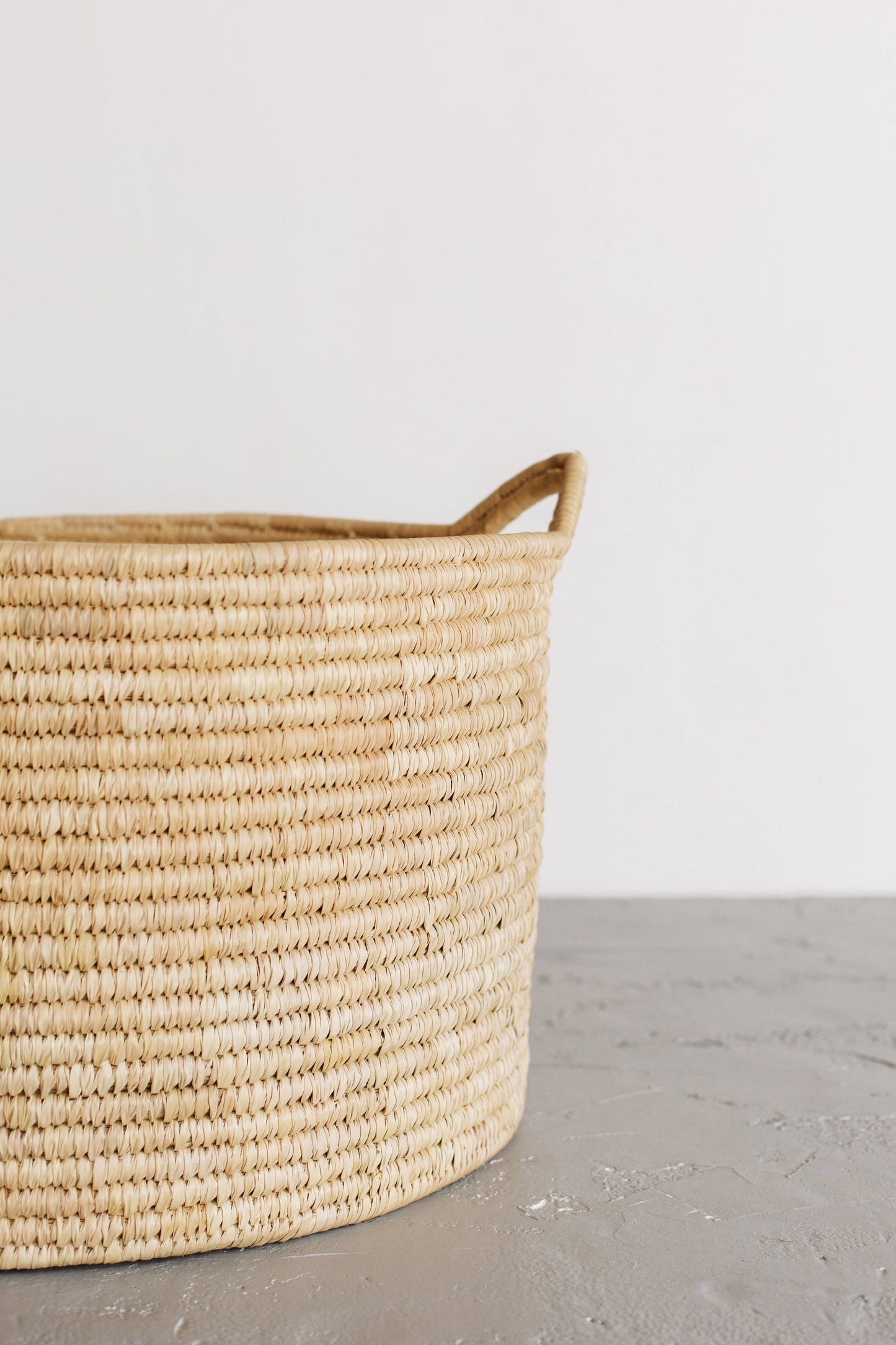 Round Laundry Basket - palm leaf